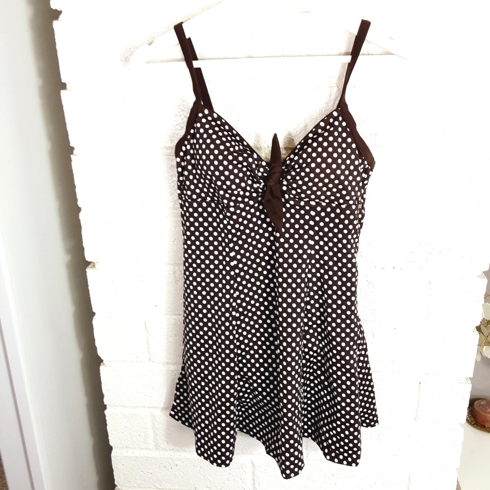 It Figures Brown/White Polka Dot One Piece Suit Size 10. Chest 15” Lengt…